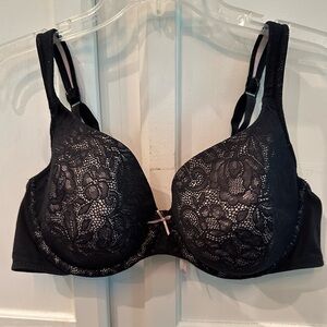 Cacique Size 44 Smooth Lace T Shirt Bra